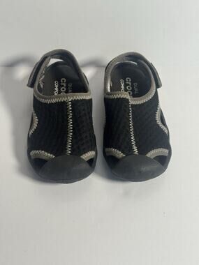 Crocs Dual Comfort Water Shoes Black Gray Toddler Size 8 Beach Swim